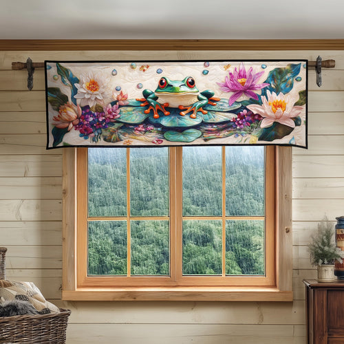 Harmonic Hoppers Quilted Valance NCU0PT5163