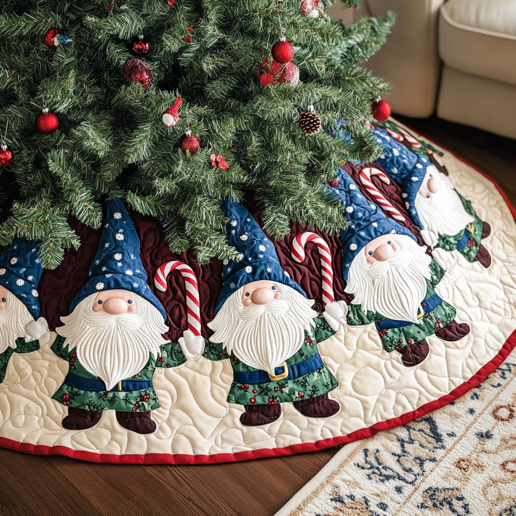 Christmas Owl Quilted Tree Skirt GFTOTP111 main image 0