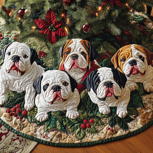 Holly Bulldog Cheer Quilted Christmas Tree Skirt NCU0DV7970