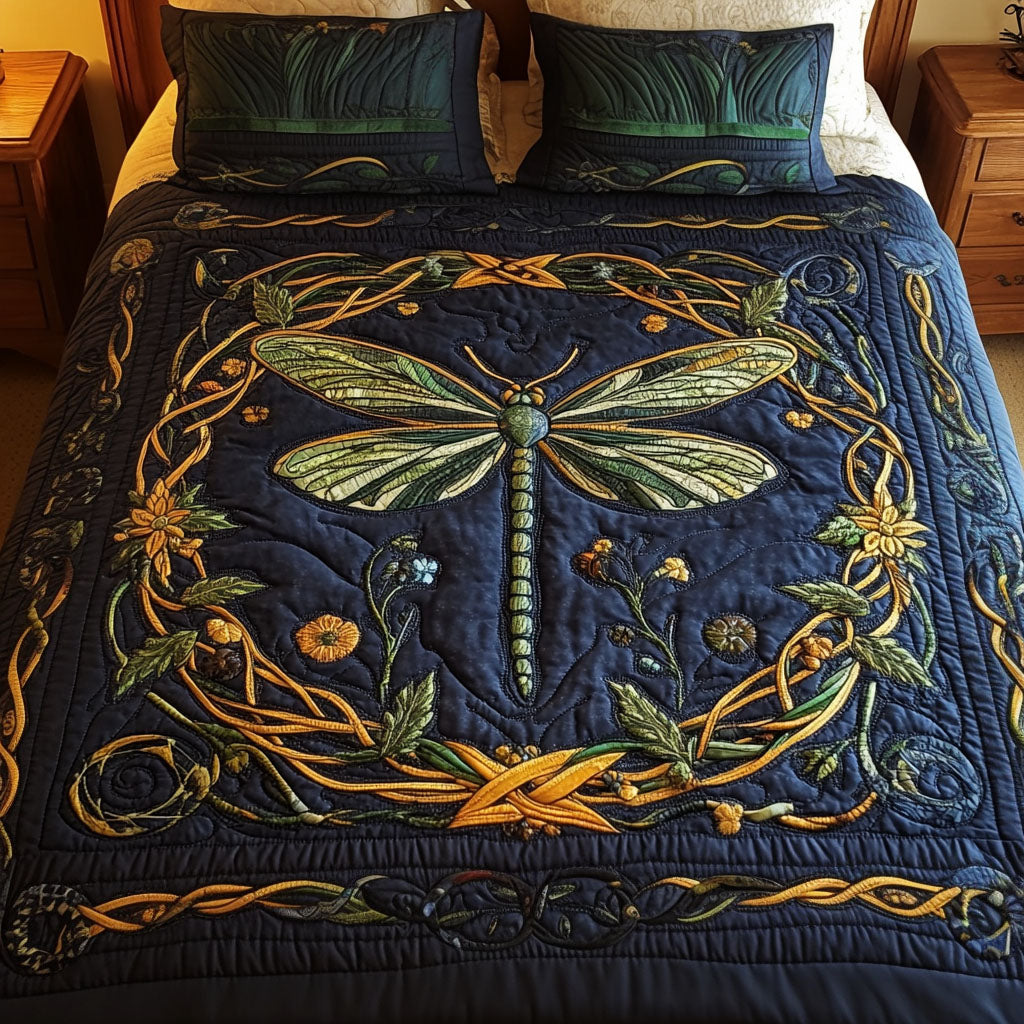 Enchanted Dragonfly 3-Piece Quilted Bedding Set GFTOTP9119 main image 1