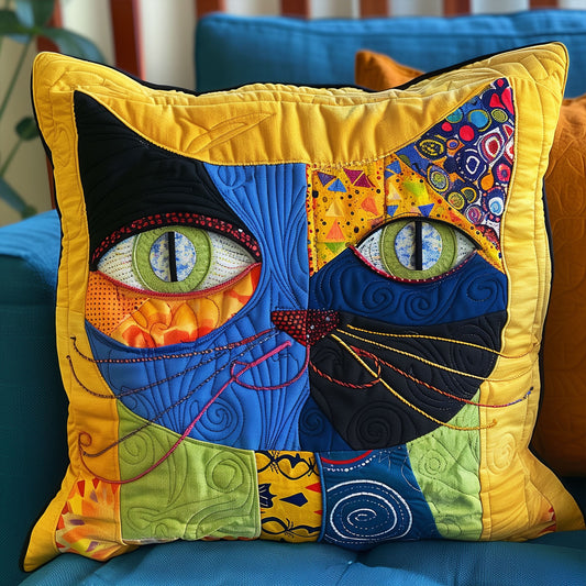 Playful Cat Quilted Pillow Case NCU0HY028