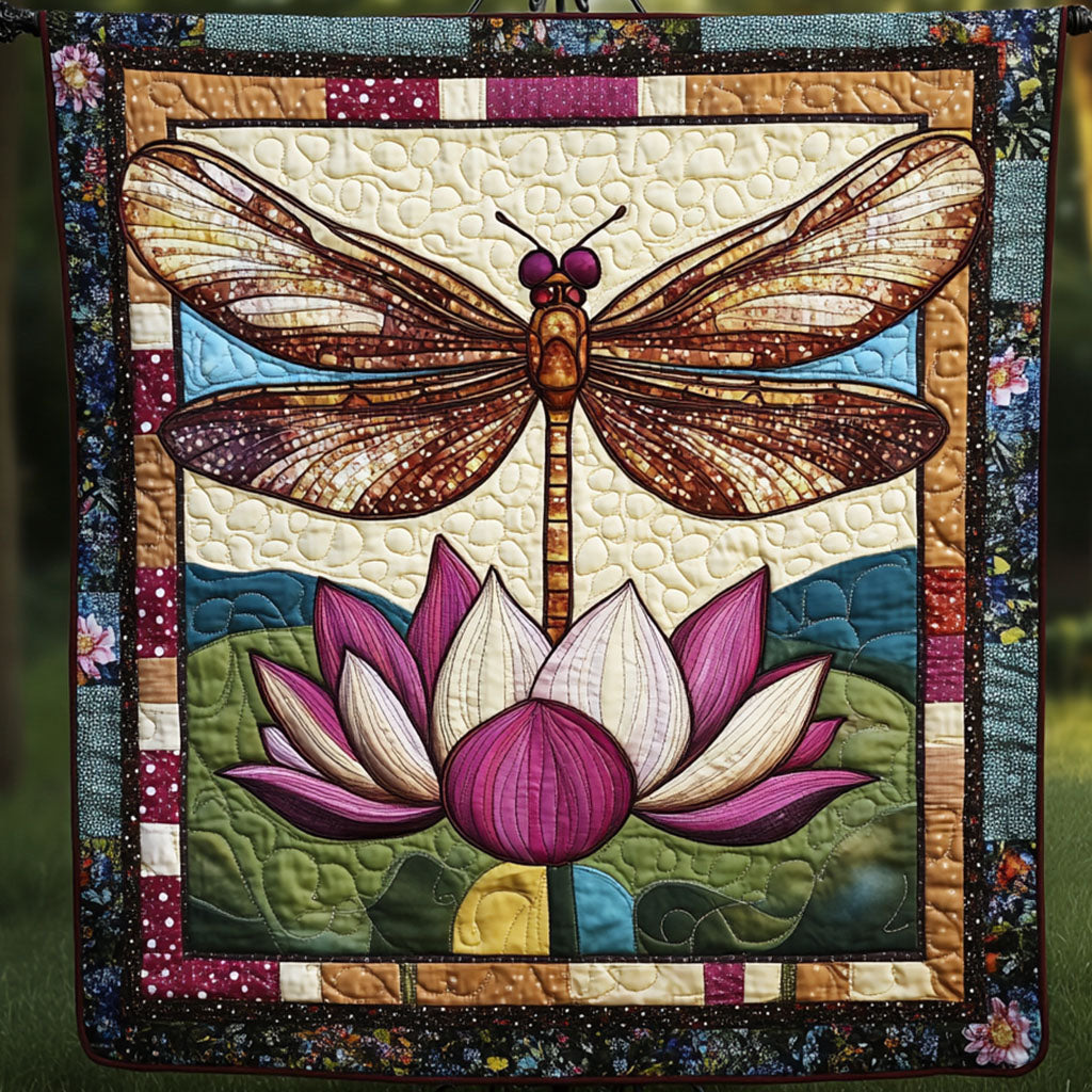 Amber Glow Quilted Blanket NCU0NT4564