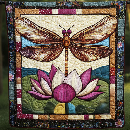 Amber Glow Quilted Blanket NCU0NT4564