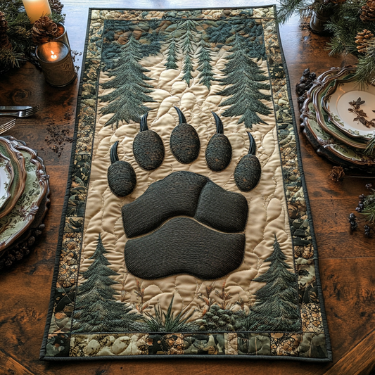Bear Paw Quilted Table Runner NCU0DV5086