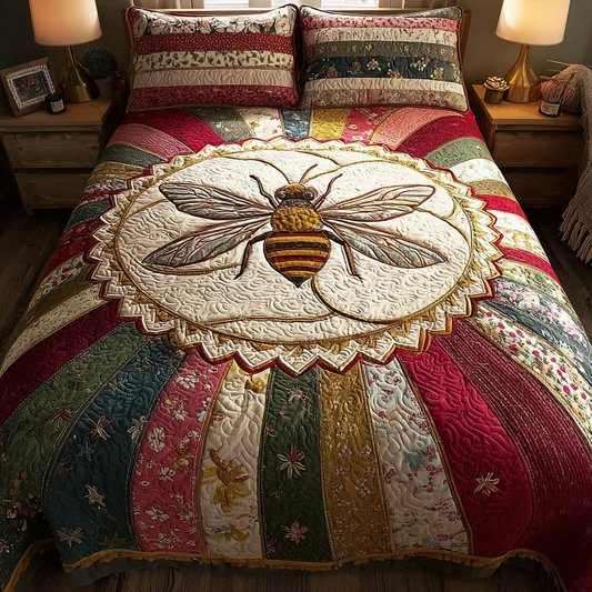 Bee Haven 3-Piece Quilted Bedding Set NCU0DK8301