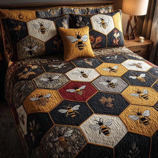 Bee Spirit 3-Piece Quilted Bedding Set NCU0DK10310