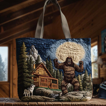 Bigfoot in Pines Quilted Tote Bag NCU0NT9358