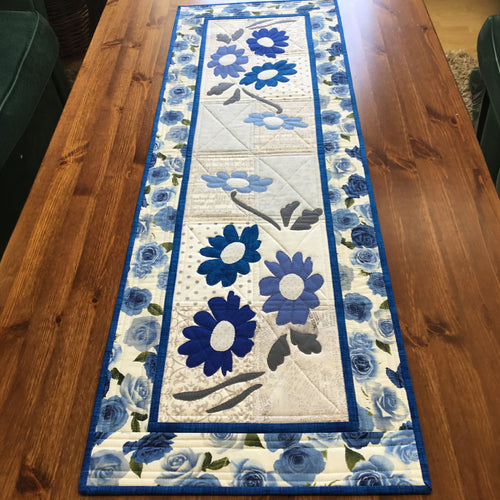 Blue Blossom Elegance Quilted Table Runner NCU0TL211