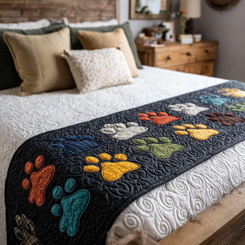 Bright Pawstep Quilted Bed Runner NCU0TV1183