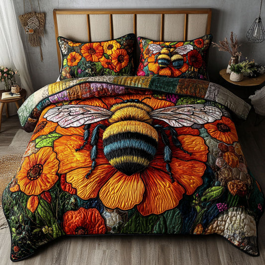 Buzzing Beauty 3-Piece Quilted Bedding Set NCU0PT3931
