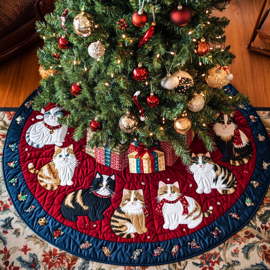 Cat Gathering Christmas Quilted Tree Skirt NCU0DK10567