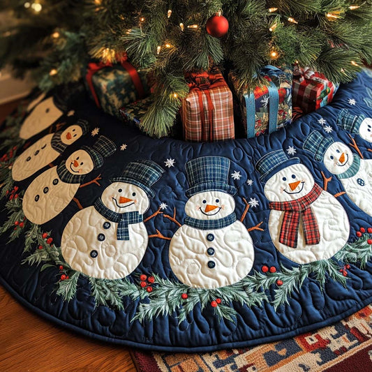 Chilly Friend Christmas Quilted Tree Skirt NCU0NT11078