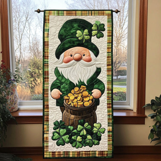 Clover Gold Treasure Quilted Table Runner NCU0PT3663