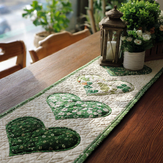 Clover Heartline Quilted Table Runner NCU0PT11307