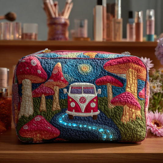 Cosmic Hippie Dream Quilted Makeup Bag NCU0PT9424