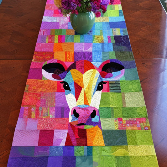 Cow Artistry Quilted Table Runner NCU0NT6535