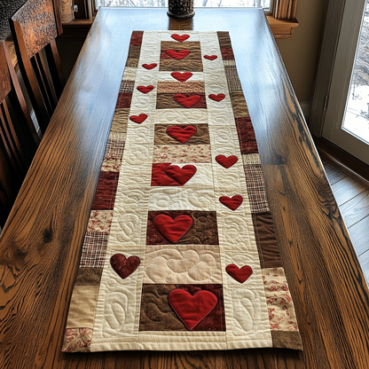 Cozy Heart Quilted Table Runner NCU0DK8938