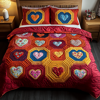 Cozy Hearts 3-Piece Quilted Bedding Set NCU0VH2342