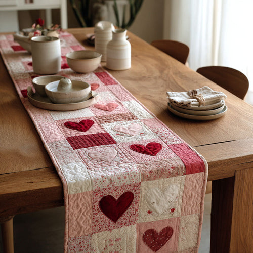 Cozy Heirloom Hearts Quilted Table Runner NCU0TV1497