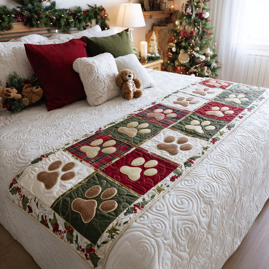 Cozy Pawtrail Quilted Bed Runner NCU0TV1172