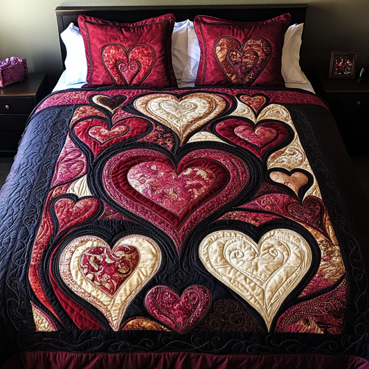 Crimson Hearts 3-Piece Quilted Bedding Set NCU0VH1367
