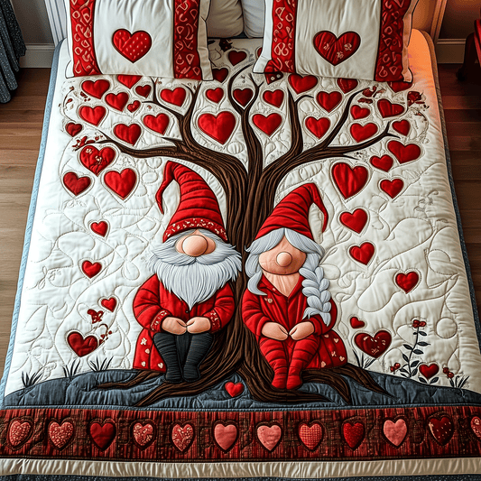 Cuddly Gnome Couple 3-Piece Quilted Bedding Set NCU0TH2485