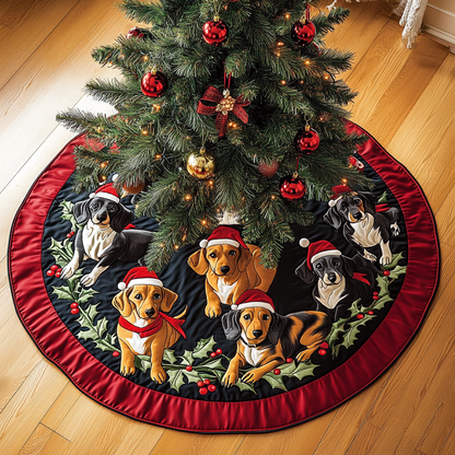 Dachshunds Gathering Christmas Quilted Tree Skirt NCU0DK10561