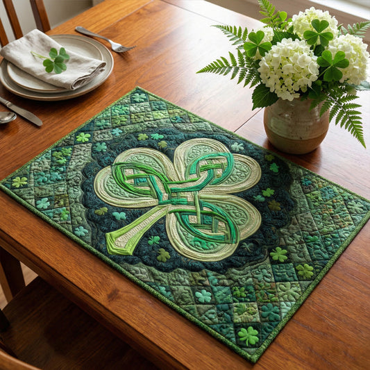 Emerald Clover Quilted Placemat NCU0NT12041