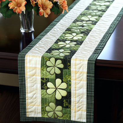 Emerald Clover Quilted Table Runner NCU0NT3348