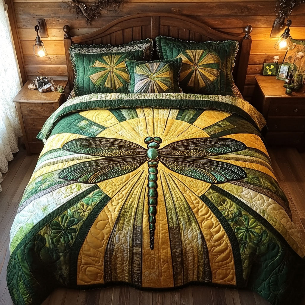 Emerald Wings 3-Piece Quilted Bedding Set NCU0PT3404