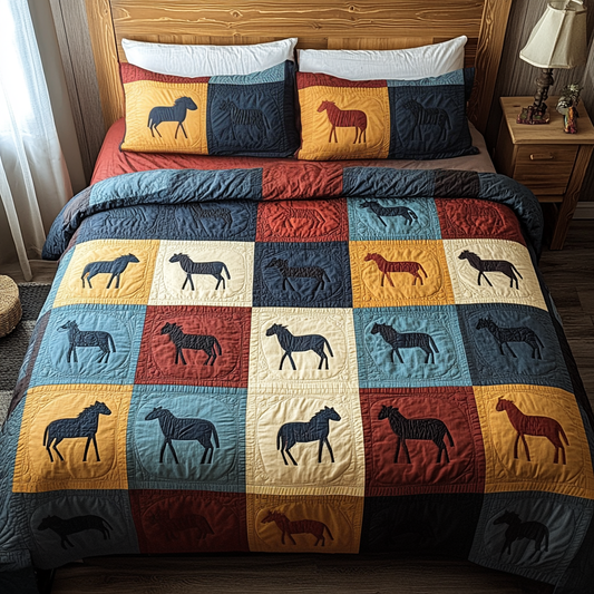 Equestrian Elegance 3-Piece Quilted Bedding Set NCU0VH2267