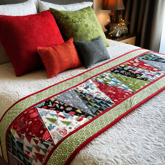 Festive Patchwork Quilted Bed Runner NCU0TV376