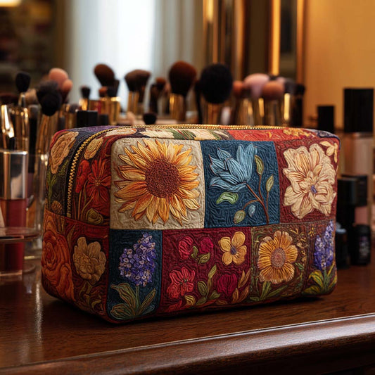Floral Patch Quilted Makeup Bag NCU0NT10169