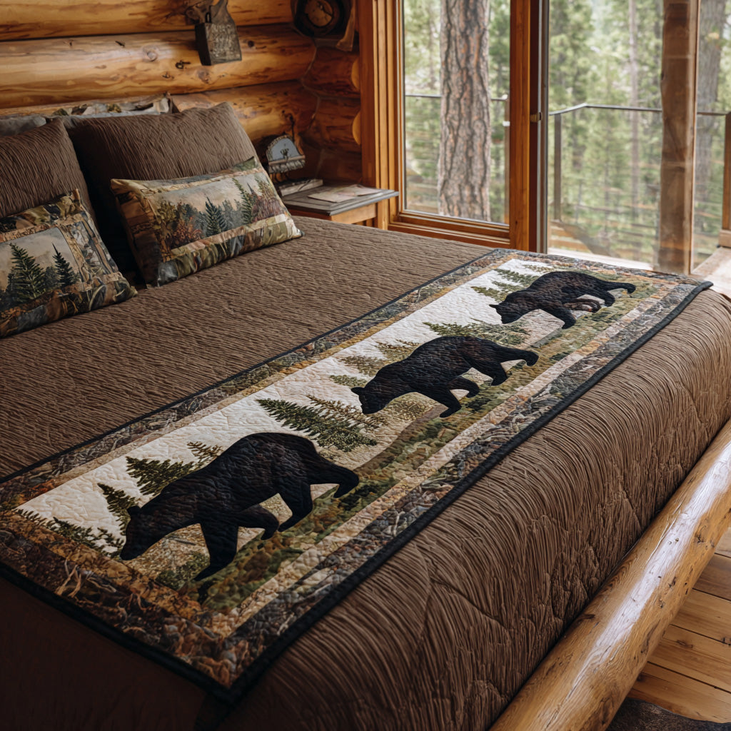 Forest Black Bear Hollow Quilted Bed Runner NCU0DV6987