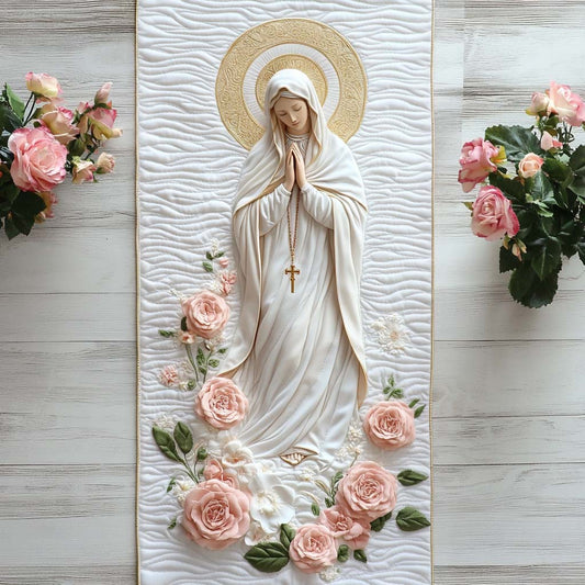 Gentle Queen Quilted Table Runner NCU0NT7795