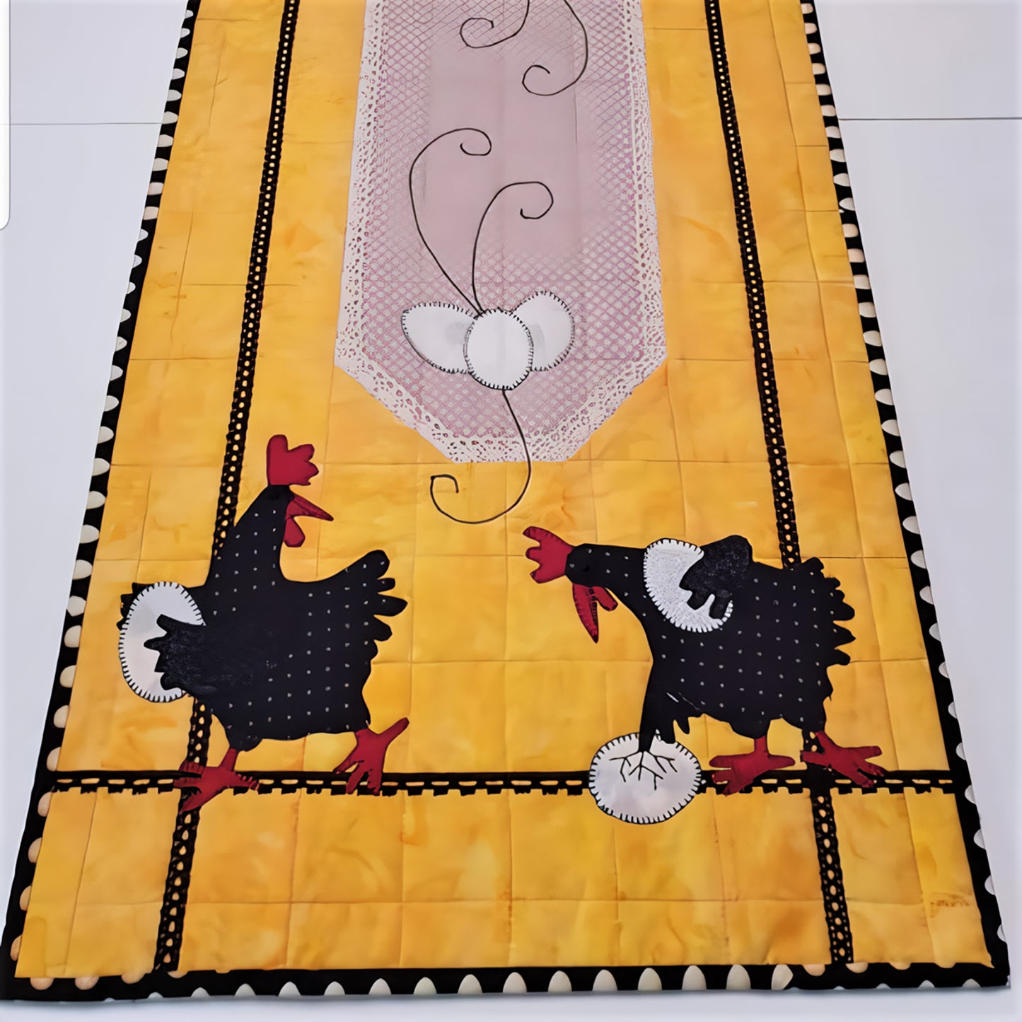 Golden Fields Chicken Quilted Table Runner NCU0TH523