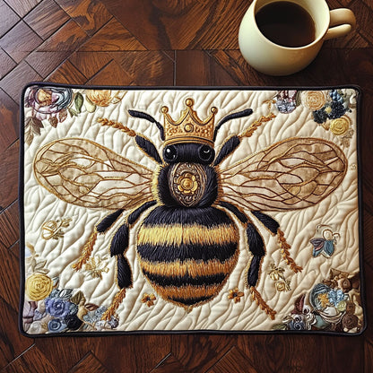 Golden Crown Bee Quilted Placemat NCU0NT4364
