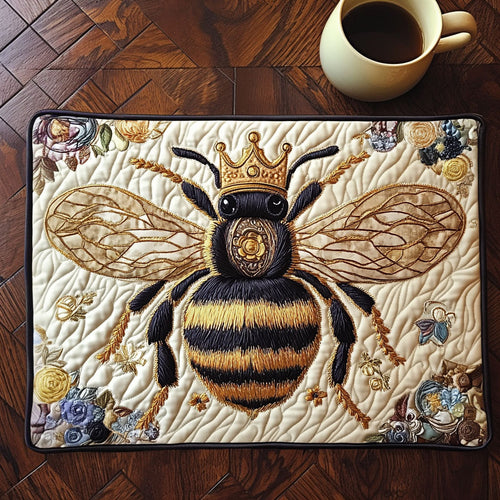 Golden Crown Bee Quilted Placemat NCU0NT4364