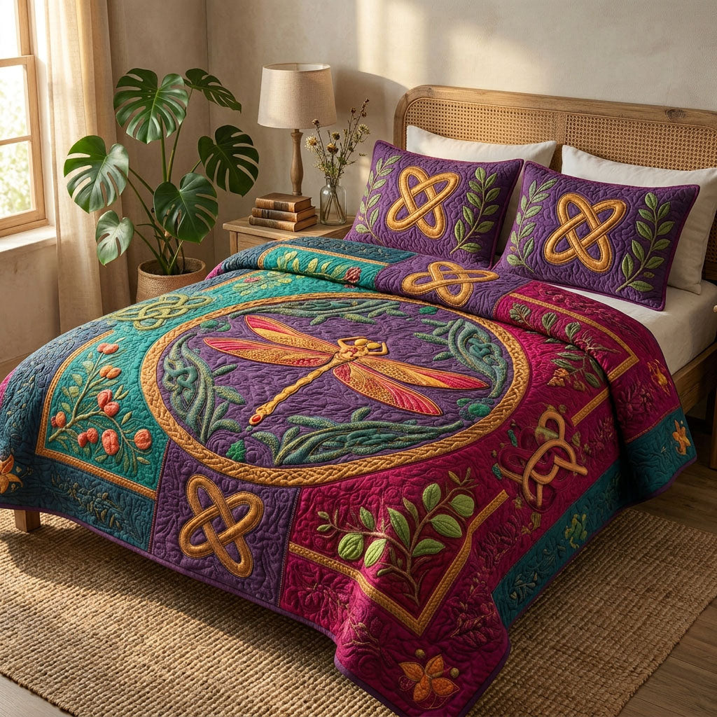 Golden Dragonfly 3-Piece Quilted Bedding Set NCU0TD2620