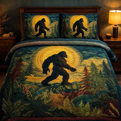 Golden Hunter 3-Piece Quilted Bedding Set NCU0XD2491