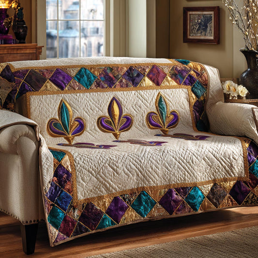 Golden Parade Quilted Sofa Cover NCU0DV9169
