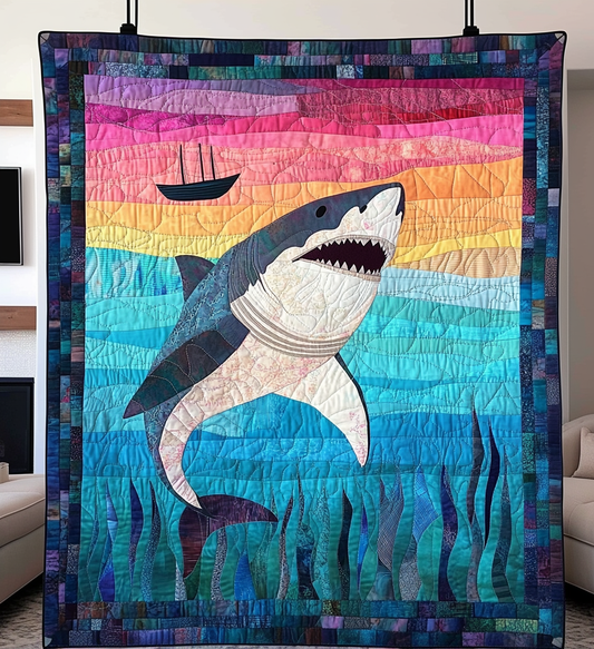 Great White Teeth Quilted Blanket NCU0DV765