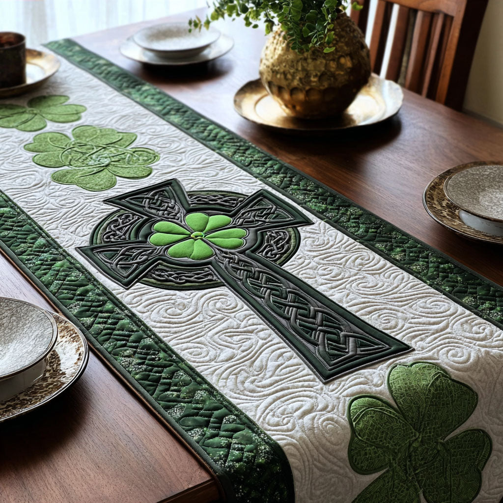 Green Harmony Quilted Table Runner NCU0NT12045