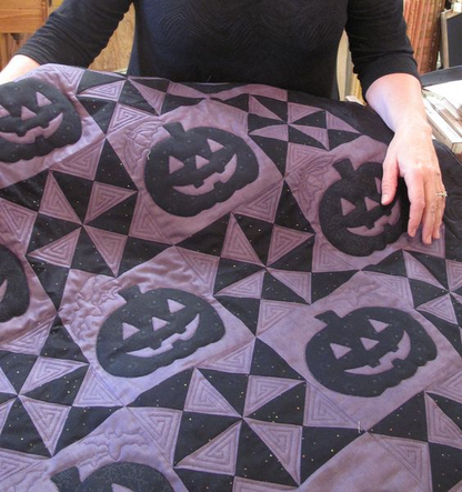 Haunted House Halloween Quilted Blanket NCU0PD792