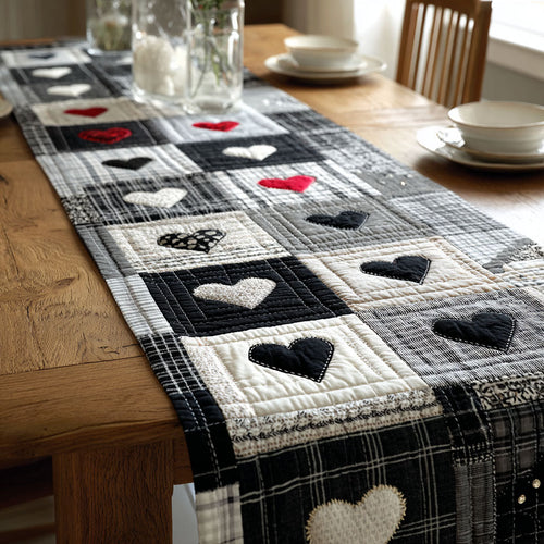 Hearts Patchwork Quilted Table Runner NCU0NT11959