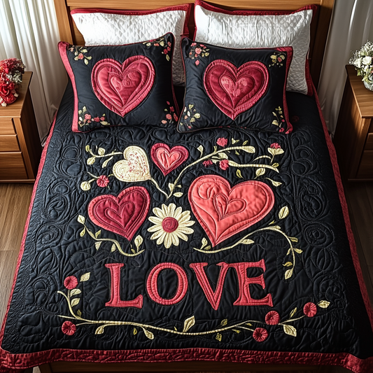 Hearts in Bloom 3-Piece Quilted Bedding Set NCU0TL2359