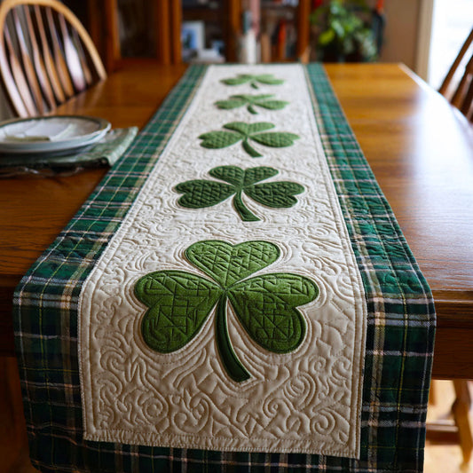 Heirloom Irish Clover Quilted Table Runner NCU0TV1515