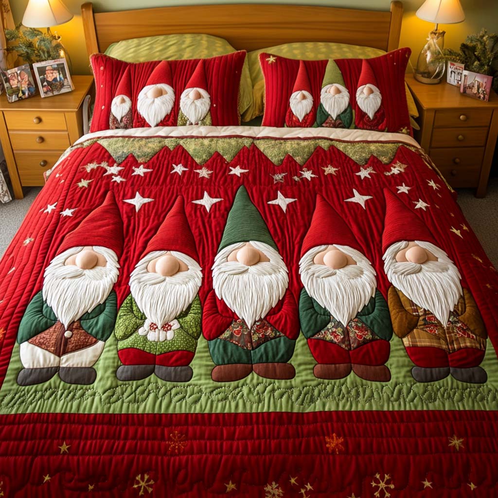 Holiday Magic 3-Piece Quilted Bedding Set NCU0NT2007