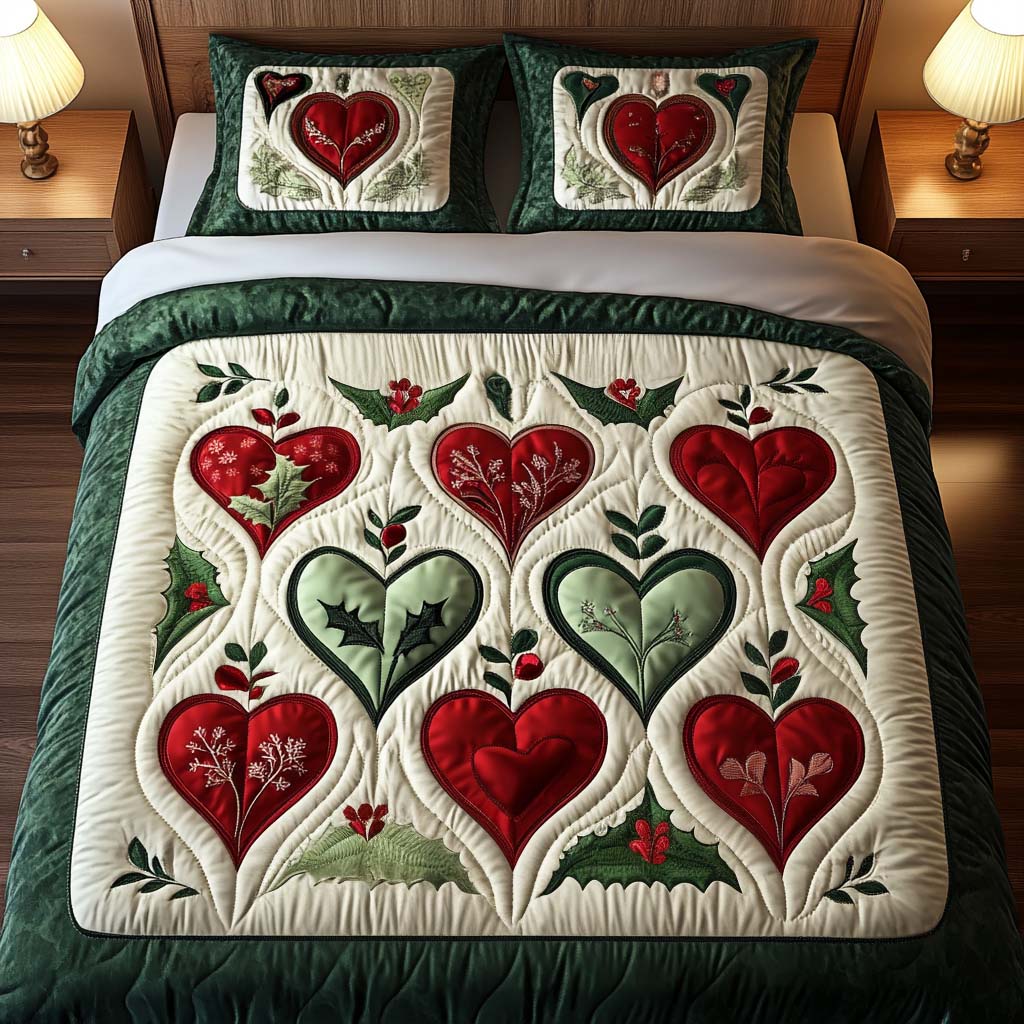 Holly Hearts 3-Piece Quilted Bedding Set NCU0NT2456