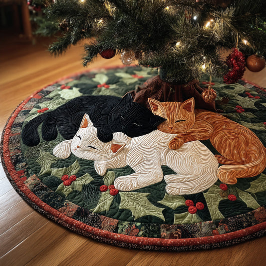 Holly Trio Christmas Quilted Tree Skirt NCU0VL2984
